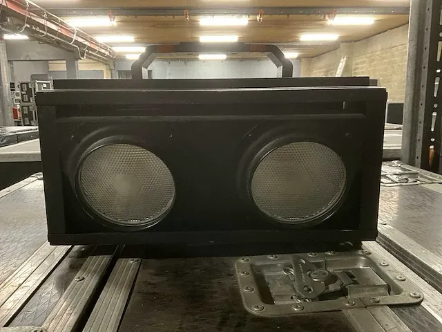 4 led stage blinders luxibel b blinded, 2x 110w - afbeelding 1 van  4