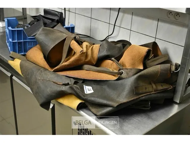 4 lederen werkschorten - afbeelding 1 van  1