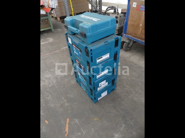 4 lege makita koffertjes - afbeelding 1 van  4