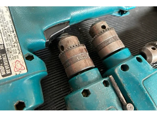 4 makita accu schroefmachines - afbeelding 3 van  7