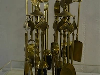 4 messing openhaard setjes ±58 cm - afbeelding 1 van  4