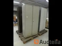 4 metaal kasten - afbeelding 1 van  7