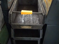 4 metalen bakken - afbeelding 1 van  1