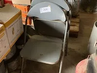 4 metalen klapstoelen - afbeelding 1 van  2
