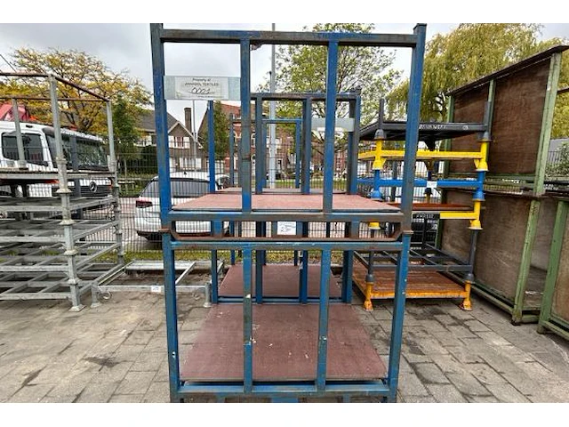 4 metalen korven - afbeelding 2 van  5