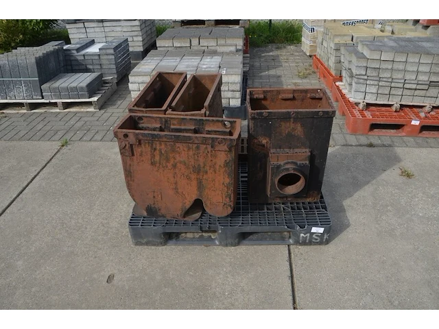 4 metalen slokkers (zonder pvc paletten) - afbeelding 1 van  5