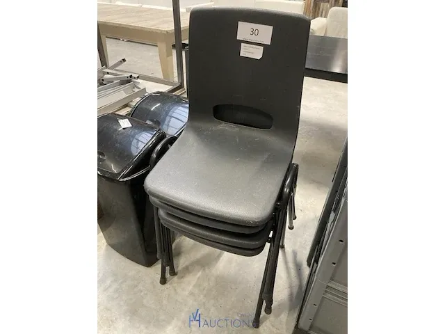 4 metalen stoelen - afbeelding 2 van  3