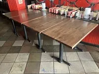 4 metalen tafels
