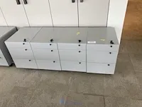 4 metalen verrijdbare ladekasten - afbeelding 1 van  4