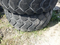 4 michelin 26.5 r 25 banden voor bouwmachines - afbeelding 5 van  5