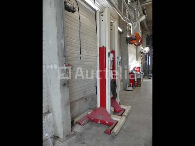4 mobiele hefkolommen 5500 kg stertil koni st-1055 - afbeelding 7 van  20