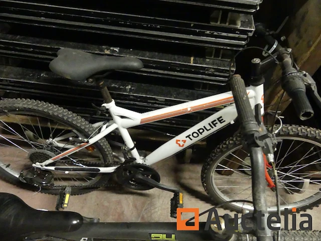 4 mountenbike fietsen - afbeelding 7 van  18