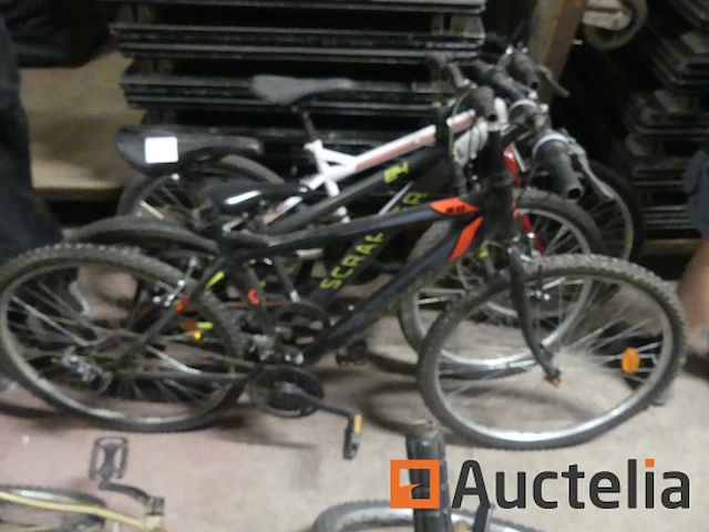 4 mountenbike fietsen - afbeelding 15 van  18