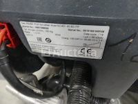 4 nilfisk reinigingsmachines - afbeelding 3 van  9