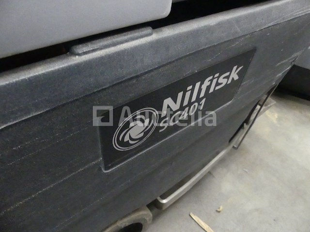4 nilfisk reinigingsmachines - afbeelding 4 van  9