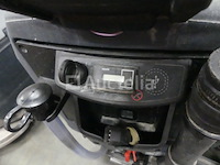 4 nilfisk reinigingsmachines - afbeelding 6 van  9