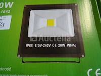 4 onex led-schijnwerpers - afbeelding 1 van  3