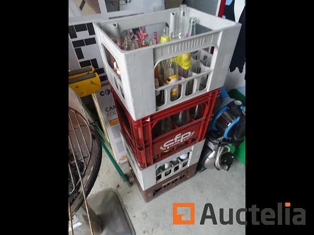 4 onvolledige lockers met lediging - afbeelding 2 van  9
