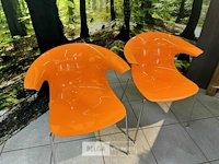 4 oranje design stoelen - afbeelding 1 van  8
