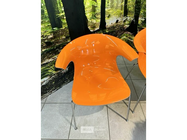 4 oranje design stoelen - afbeelding 3 van  8