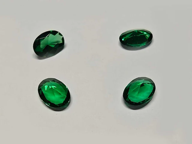 4 oval shape emeralds 3.65cts - afbeelding 2 van  5
