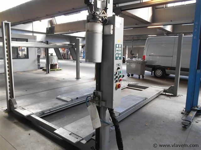 4 paal hefbrug - afbeelding 3 van  4