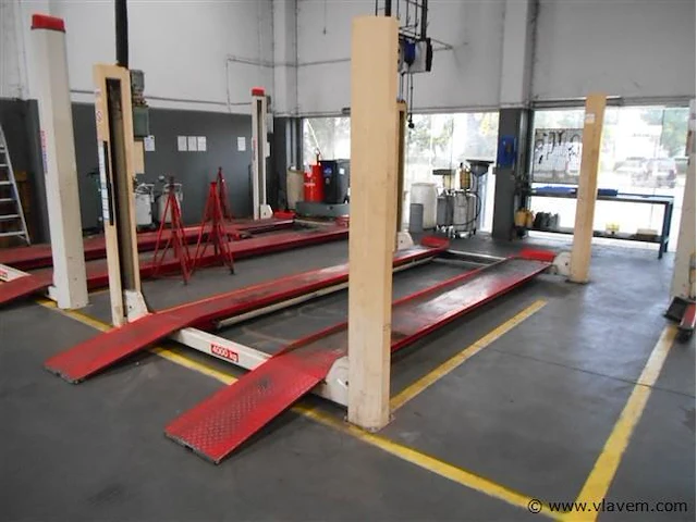 4-paals hefbrug - afbeelding 1 van  3