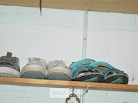 4 paar schoenen maat 39 dockers, adidas, puma - afbeelding 3 van  3