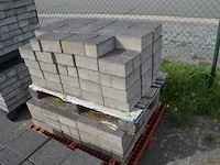 4 paletten grote klinkers ca. 17 m2 (zonder pvc paletten) - afbeelding 3 van  11