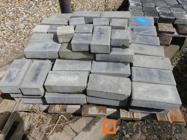 4 pallets klinkers verschillend - afbeelding 11 van  16