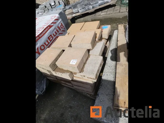 4 pallets van kassei verschillend - afbeelding 1 van  12