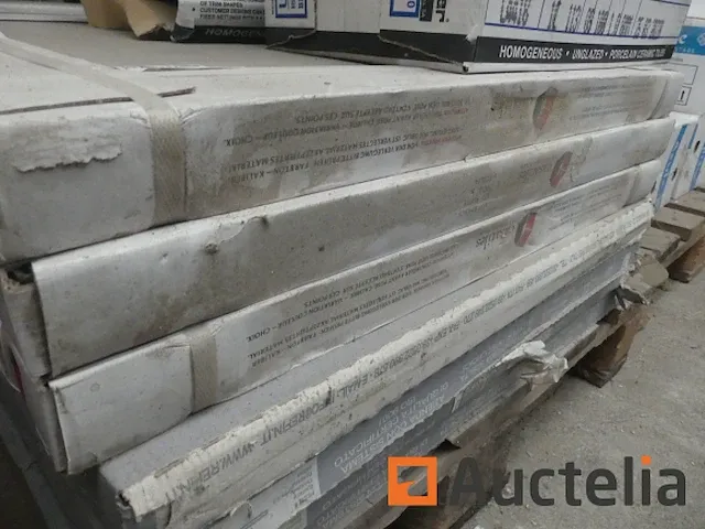4 pallets van verschillende tegels - afbeelding 15 van  25