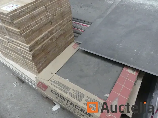 4 pallets van verschillende tegels - afbeelding 17 van  25