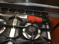 4 pits inox gasvuur met oven 380v (27) - afbeelding 5 van  6