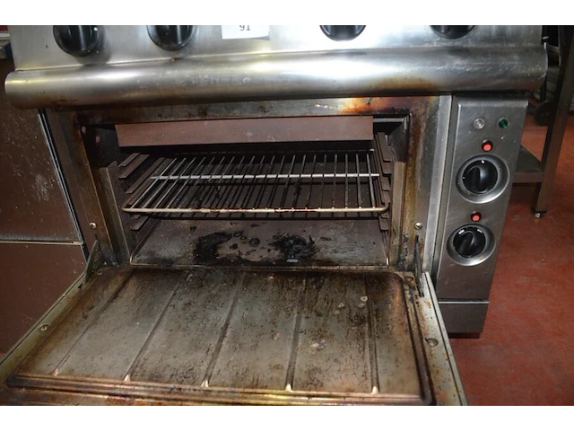 4 pits inox gasvuur met oven 380v (27) - afbeelding 6 van  6