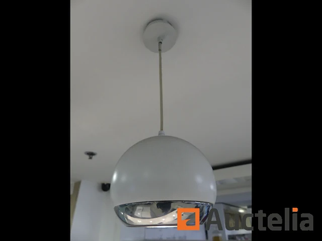 4 plafondverlichting - afbeelding 1 van  4
