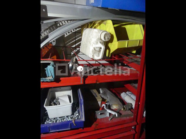 4 planken met hardware - afbeelding 1 van  11