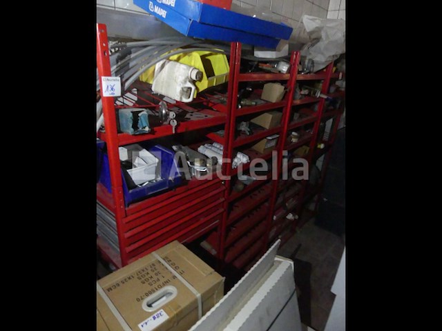 4 planken met hardware - afbeelding 5 van  11