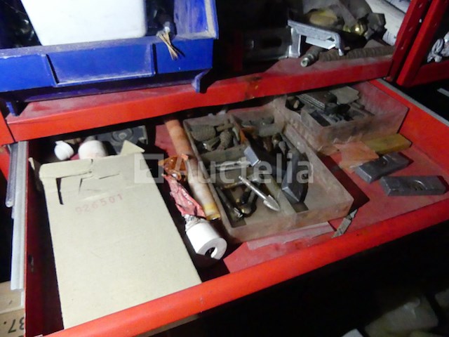 4 planken met hardware - afbeelding 7 van  11