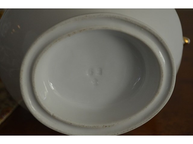 4 porseleinen vazen, 11 porseleinen bloemen - afbeelding 3 van  14