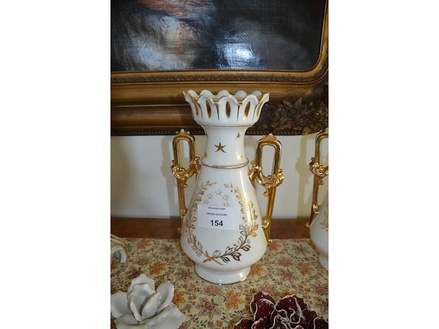 4 porseleinen vazen, 11 porseleinen bloemen - afbeelding 2 van  14