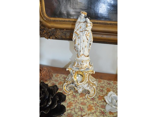 4 porseleinen vazen, 11 porseleinen bloemen - afbeelding 4 van  14