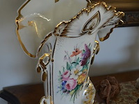 4 porseleinen vazen, 11 porseleinen bloemen - afbeelding 8 van  14