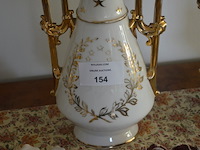 4 porseleinen vazen, 11 porseleinen bloemen - afbeelding 13 van  14