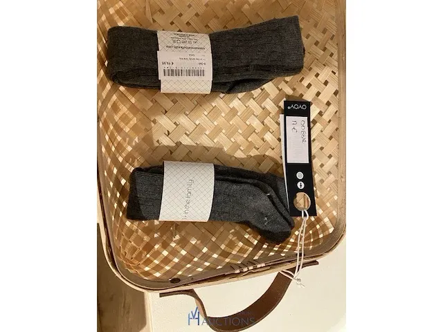 4 rieten manden - afbeelding 4 van  4