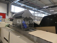 4 rij voor de kassa in de winkel - afbeelding 4 van  12