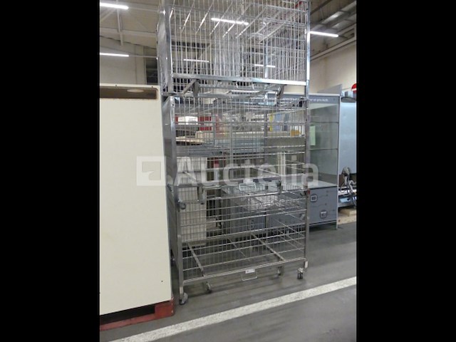 4 rij voor de kassa in de winkel - afbeelding 6 van  12