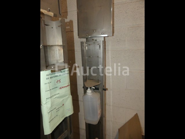 4 roestvrijstalen kolommen hydroalcoholische gel dispenser - afbeelding 5 van  6