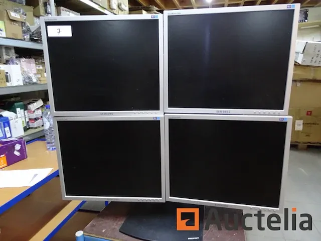 4 samsung 940b schermen gemonteerd op standaard - afbeelding 5 van  8