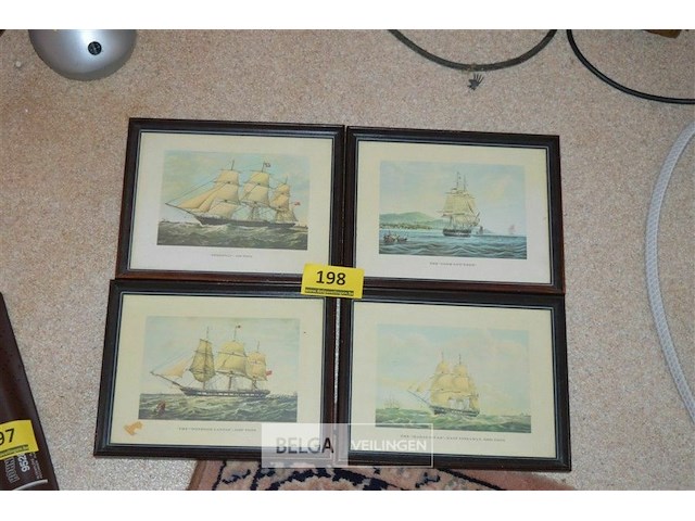 4 schilderijtjes met boten - afbeelding 1 van  3